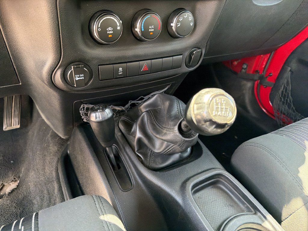 Used 2012 Jeep Wrangler Sport AWD/4WD image 24