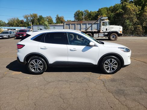 Used 2022 Ford Escape SEL w/ Technology Package image 7