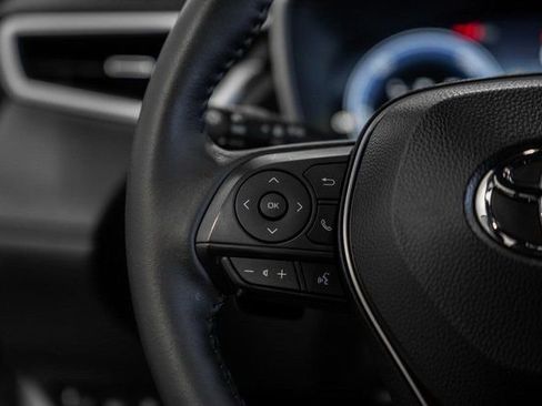 Used 2026 Toyota Corolla Cross XSE image 30