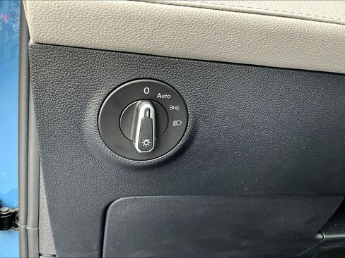 New 2026 Volkswagen Taos S image 15