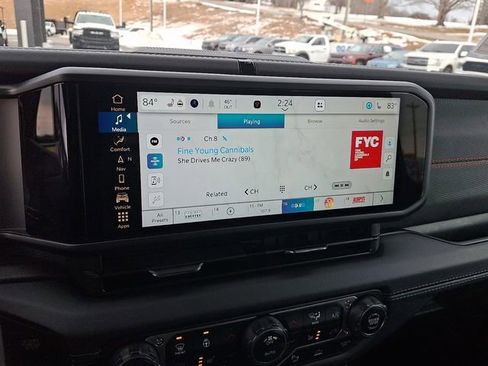 Used 2024 Jeep Gladiator Rubicon image 16