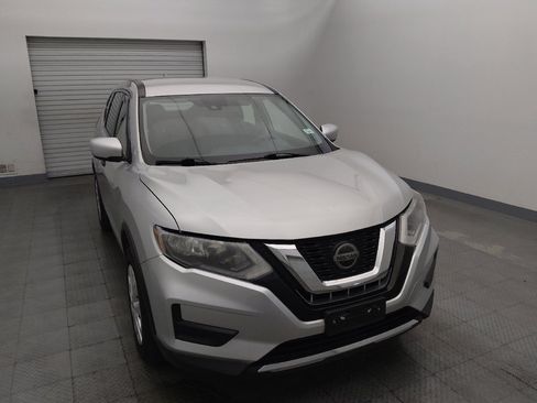 Used 2020 Nissan Rogue S image 14