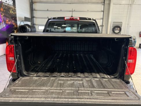 Used 2020 Chevrolet Colorado ZR2 w/ Colorado ZR2 Bison Edition image 14