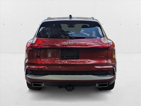 New 2025 Audi Q5 Prestige image 8