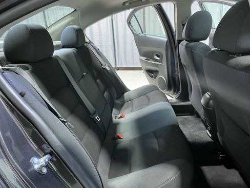 Used 2016 Chevrolet Cruze LT w/ Sun And Sound Package image 13