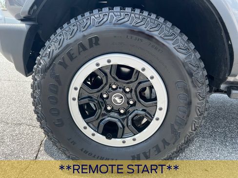 Certified 2024 Ford Bronco Outer Banks w/ Sasquatch Package AWD/4WD image 13
