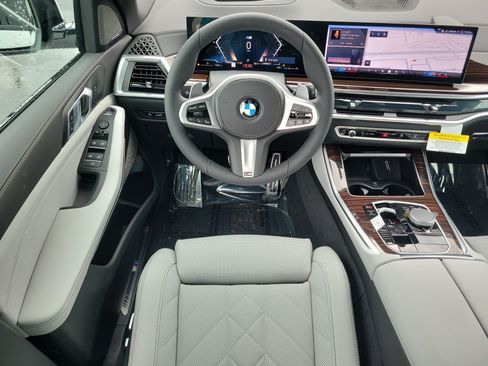 New 2026 BMW X5 xDrive40i w/ M Sport Package AWD/4WD image 11