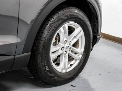 Used 2020 Ford Explorer XLT w/ Equipment Group 202A image 50