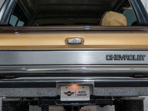 Used 1988 Chevrolet Blazer 4WD image 5