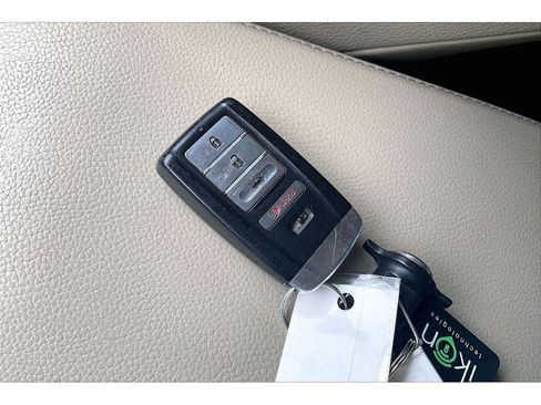 Used 2017 Acura ILX w/ Premium Package FWD image 13