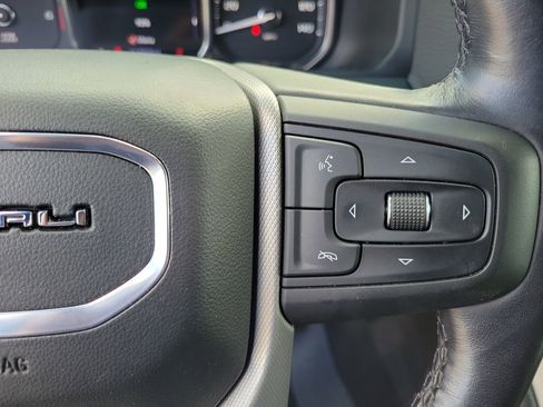 Used 2021 GMC Yukon Denali w/ Denali Ultimate Package AWD/4WD image 24