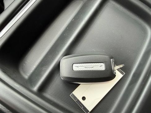 New 2027 Chrysler Pacifica Select w/ Family Tech Group FWD image 22
