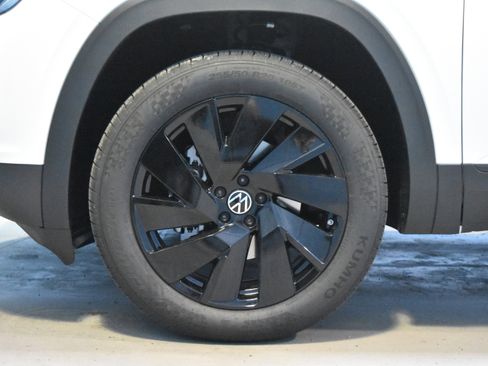 New 2026 Volkswagen Atlas Cross Sport SE AWD/4WD image 20