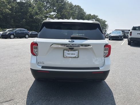 Used 2022 Ford Explorer XLT RWD image 7