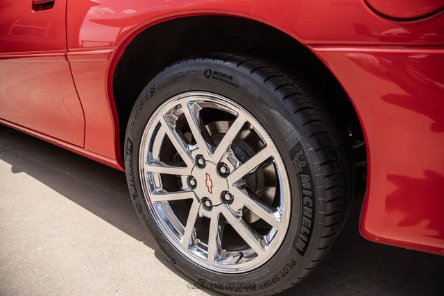 Used 2002 Chevrolet Camaro Z28 w/ SS Performance/Appearance Pkg RWD image 36