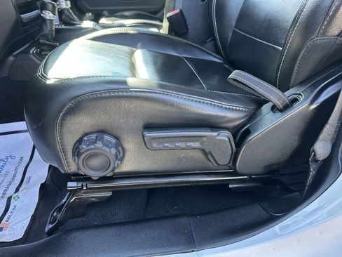 Used 2021 Jeep Gladiator Overland w/ Popular Equipment Package image 12