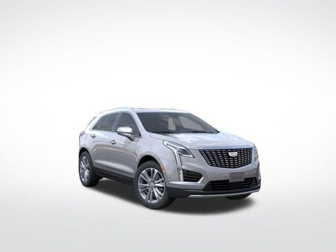 Used 2026 Cadillac XT5 Premium Luxury w/ Driver Assist Package AWD/4WD image 2
