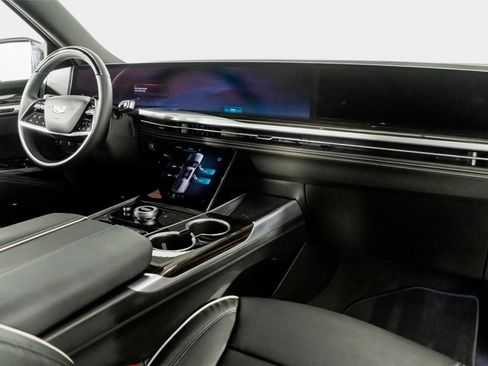 Used 2026 Cadillac Escalade Luxury w/ Touring Package image 55