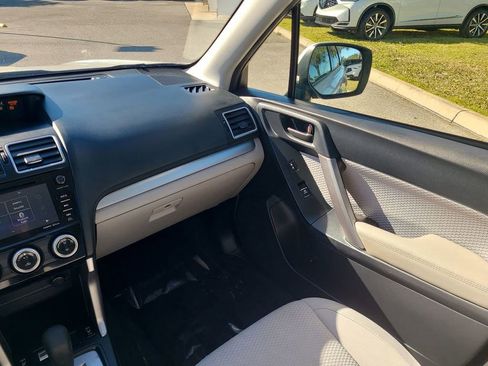 Used 2017 Subaru Forester 2.5i Premium w/ All-Weather Package image 3