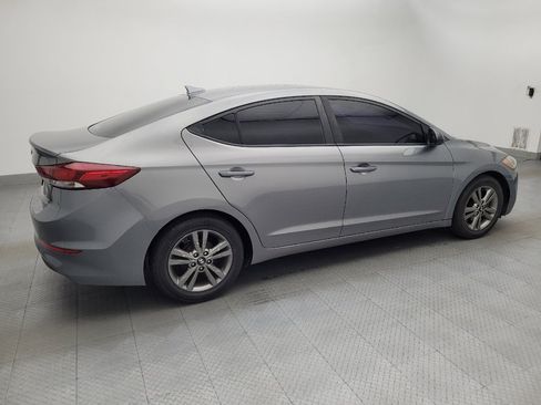 Used 2017 Hyundai Elantra SE FWD image 10