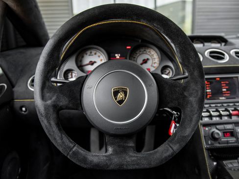 Used 2012 Lamborghini Gallardo LP 570-4 Performante AWD/4WD image 35