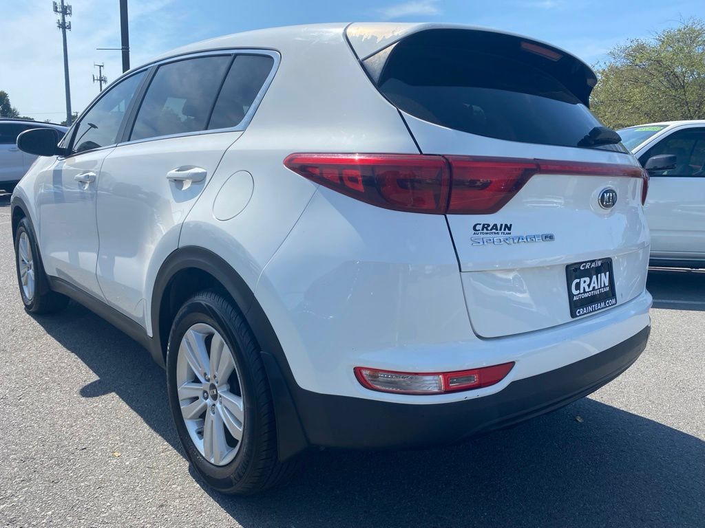 Used 2019 Kia Sportage LX FWD image 4