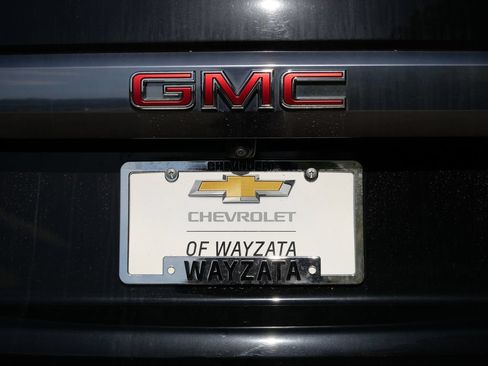 Used 2024 GMC Yukon AT4 w/ AT4 Premium Plus Package AWD/4WD image 8