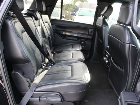 Used 2020 Ford Expedition Max Limited image 31