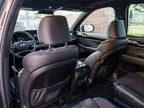 Used 2025 Hyundai Palisade Calligraphy image 22