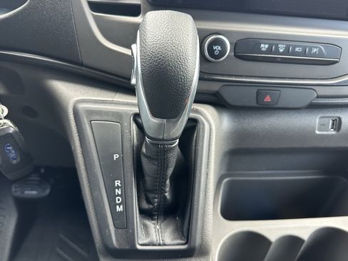Used 2022 Ford Transit 350 XLT image 30
