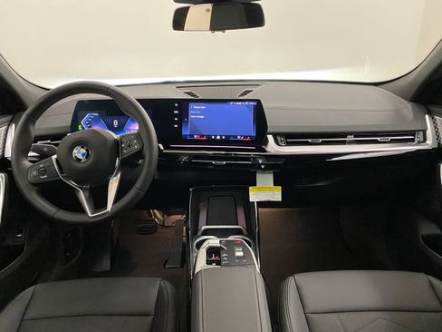 Used 2025 BMW X2 xDrive28i w/ Convenience Package image 15