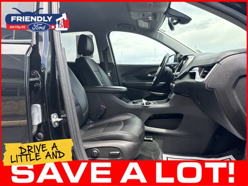 Used 2024 GMC Terrain SLT FWD image 16
