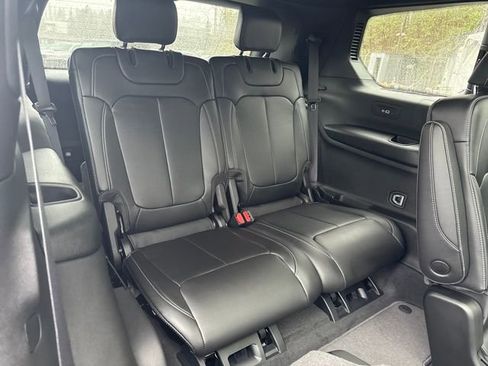 New 2025 Jeep Grand Cherokee L Limited image 12