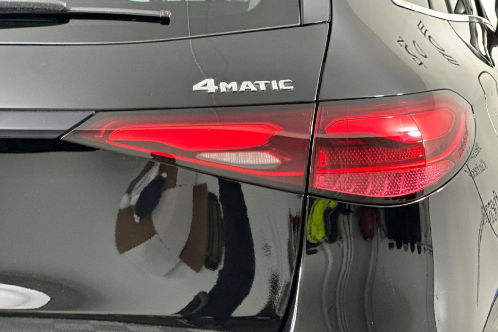 Certified 2025 Mercedes-Benz GLC 350e 4MATIC image 36