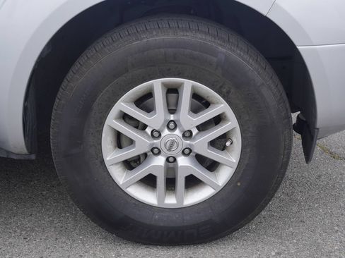 Used 2017 Nissan Frontier SV RWD image 7
