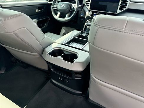 Used 2024 Toyota Tundra Limited w/ Power Package image 21