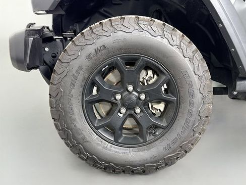 Used 2021 Jeep Wrangler Unlimited Sport image 28