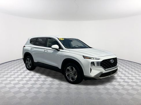 Used 2023 Hyundai Santa Fe SE FWD image 3