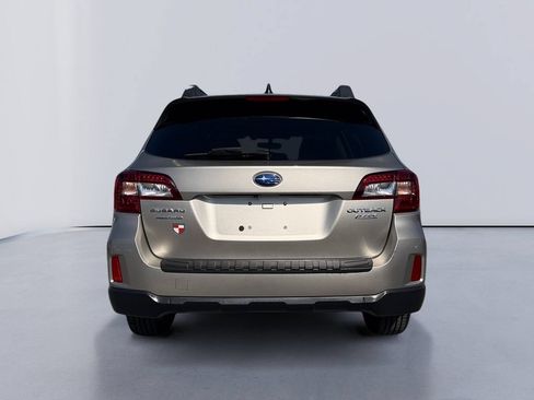 Used 2017 Subaru Outback 2.5i Premium AWD/4WD image 4