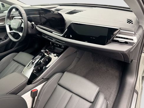 Used 2025 Audi A5 2.0T Premium Plus w/ Premium Plus AWD/4WD image 17