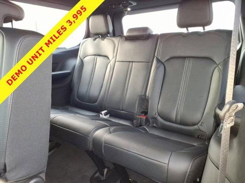 New 2026 Jeep Grand Wagoneer Limited w/ 8-Passenger Seating Package AWD/4WD image 15