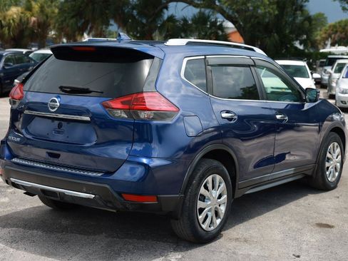 Used 2017 Nissan Rogue S w/ Appearance Package FWD image 11