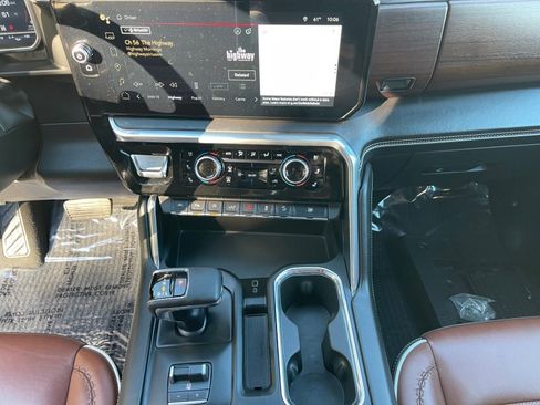 Used 2023 GMC Sierra 1500 Denali Ultimate image 13