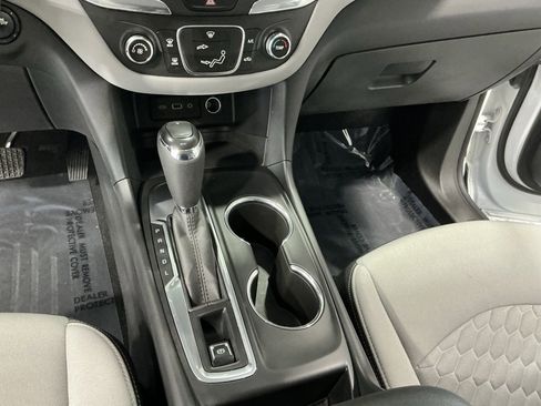 Used 2020 Chevrolet Equinox LS image 20