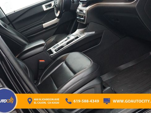 Used 2021 Ford Explorer XLT w/ Equipment Group 202A RWD image 8
