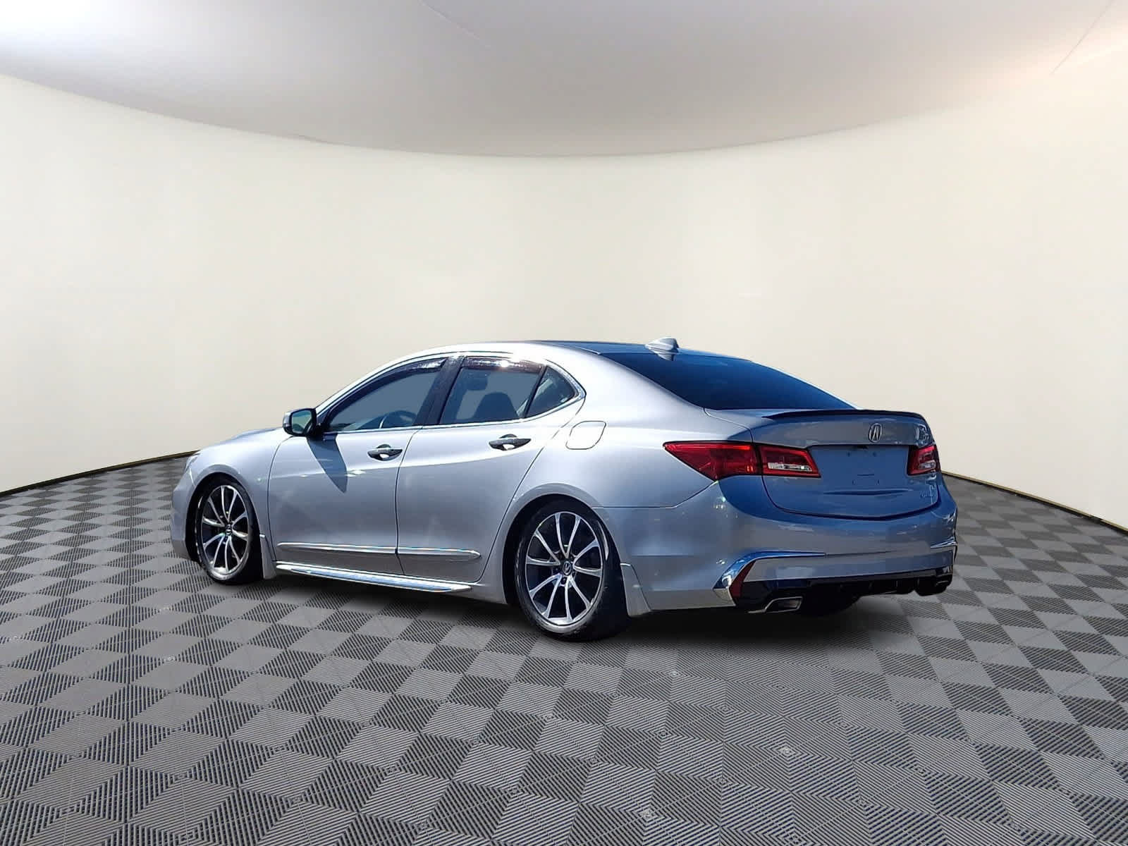 Used 2018 Acura TLX w/ Technology Package AWD/4WD image 7