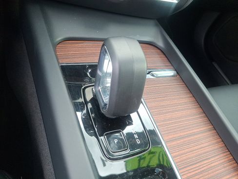 Certified 2024 Volvo S60 B5 Plus image 15