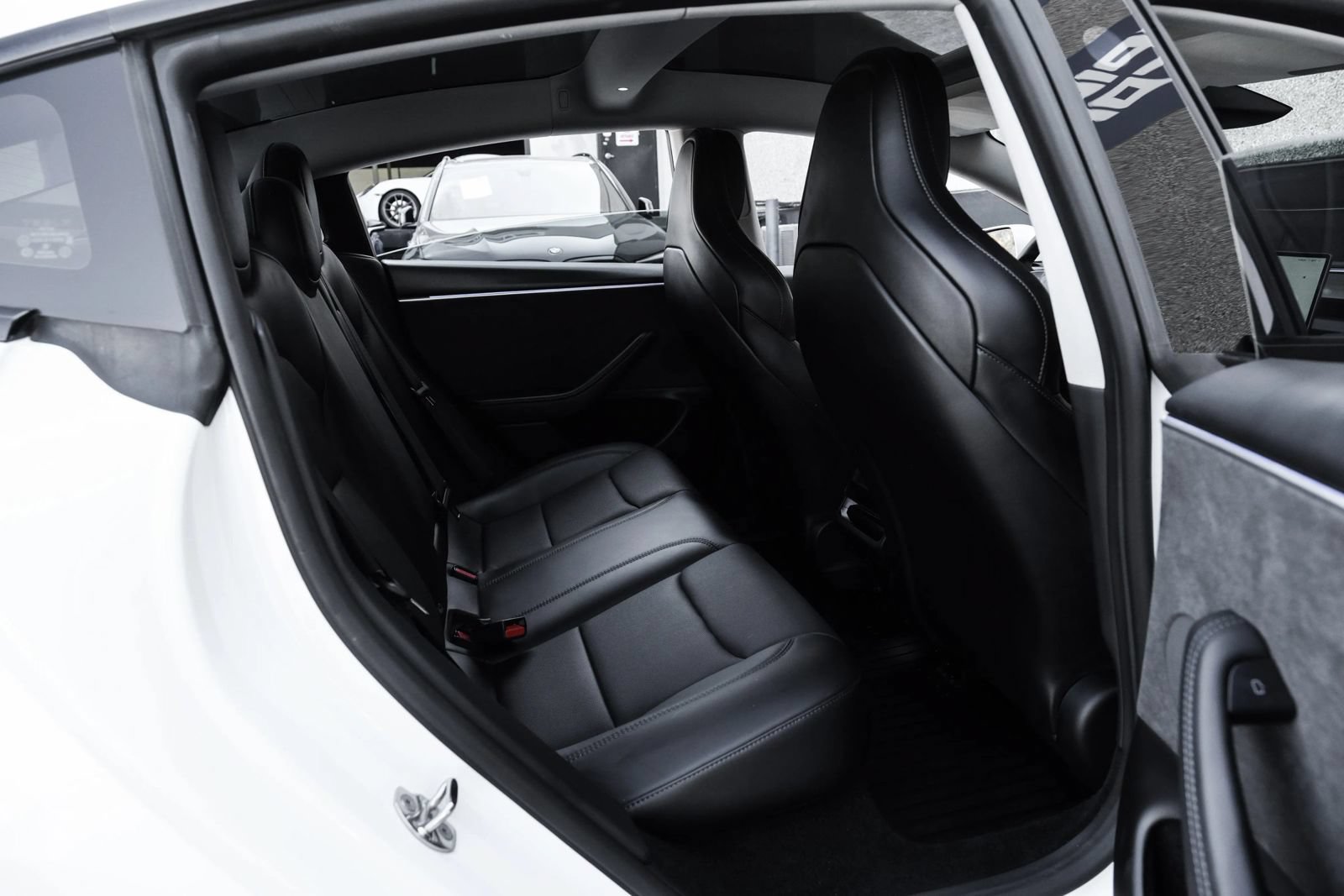 Used 2024 Tesla Model 3 Performance AWD/4WD image 31