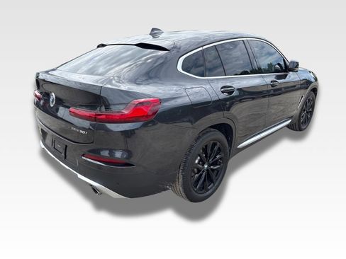 Used 2019 BMW X4 xDrive30i w/ Premium Package AWD/4WD image 4