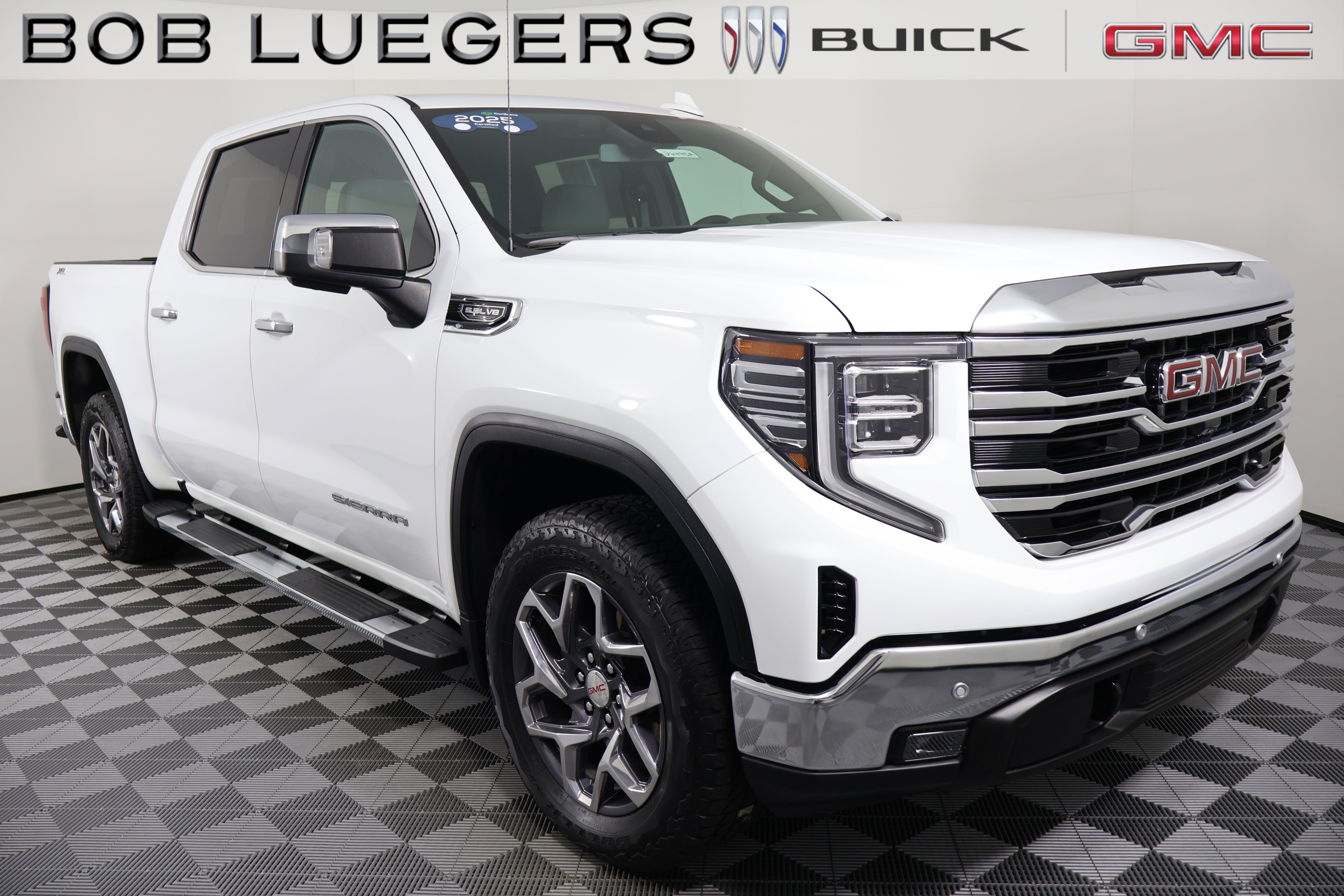 Certified 2025 GMC Sierra 1500 SLT w/ SLT Premium Plus Package AWD/4WD image 1